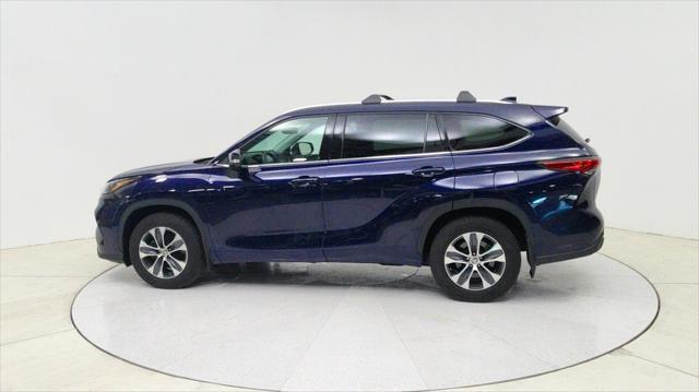 2021 toyota highlander xle