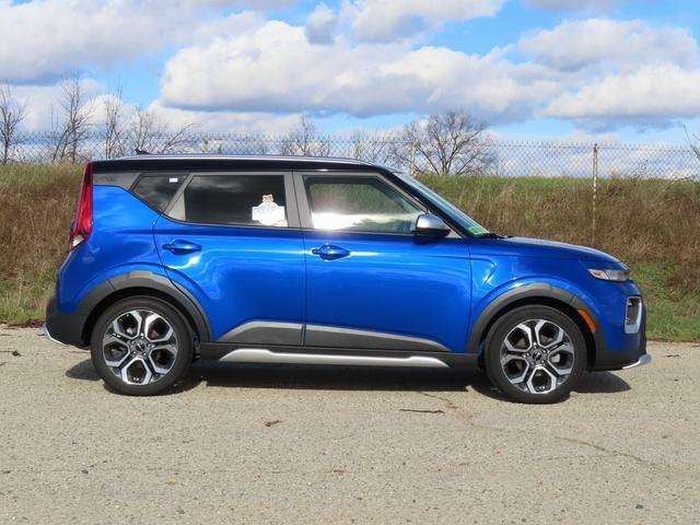 2022 kia soul x-line