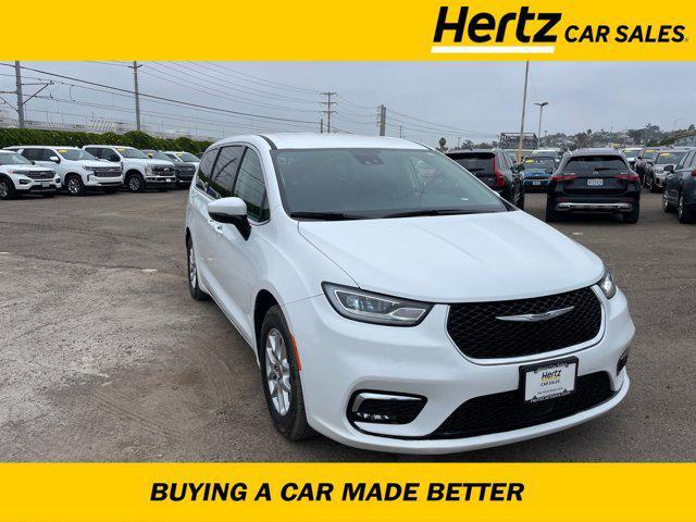 2023 chrysler pacifica touring l