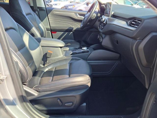 2021 ford escape titanium
