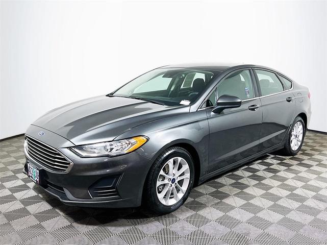 2020 ford fusion se