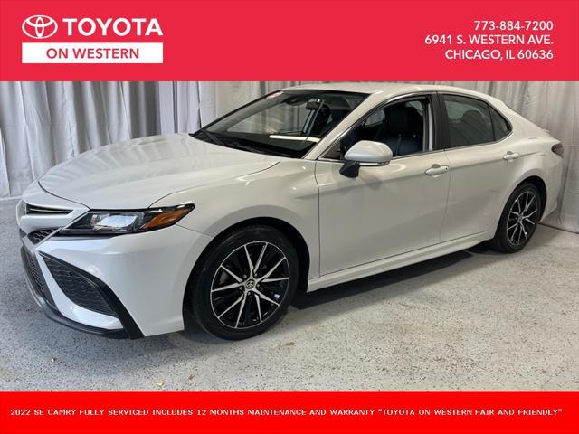 2022 toyota camry se