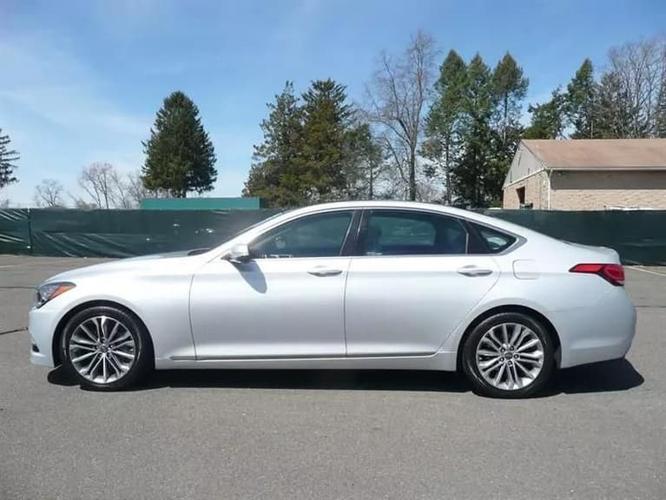 2015 hyundai genesis 3.8 4dr rear-wheel drive sedan in east windsor, connecticut