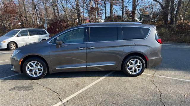 2017 chrysler pacifica touring-l