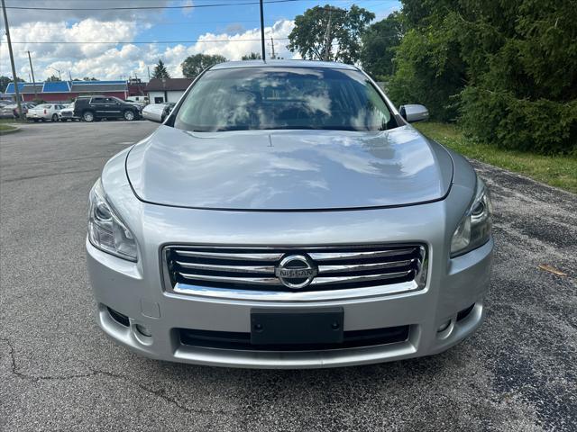 2012 nissan maxima sv