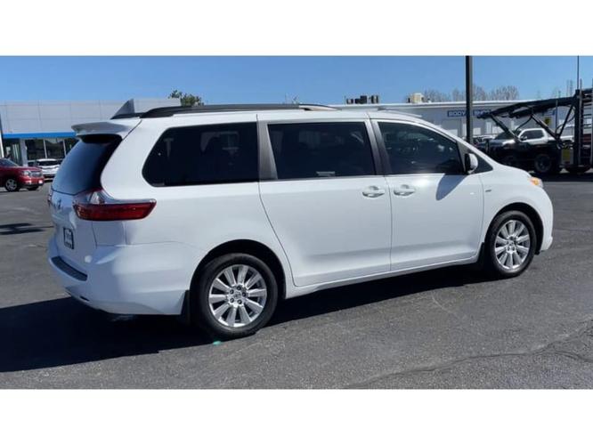 2017 toyota sienna in archer, idaho