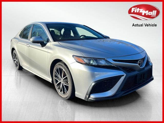 2021 toyota camry se