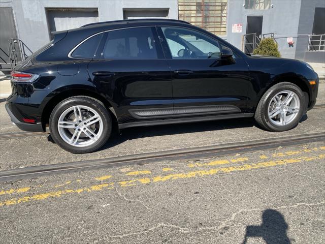 2024 porsche macan base