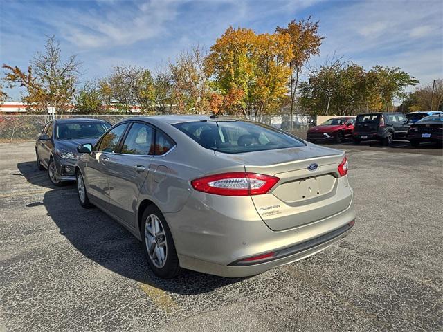 2016 ford fusion se