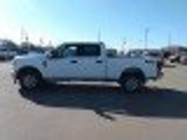 2022 ford f-250 xlt in bismarck, north dakota