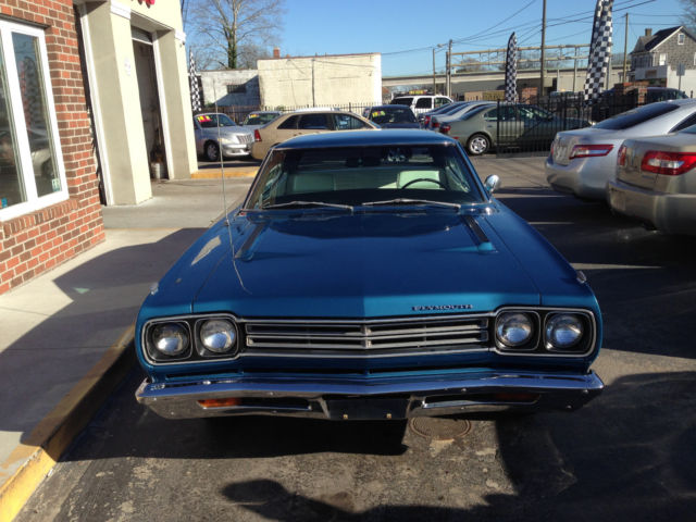 1969 plymouth road runner - 383 4 speed