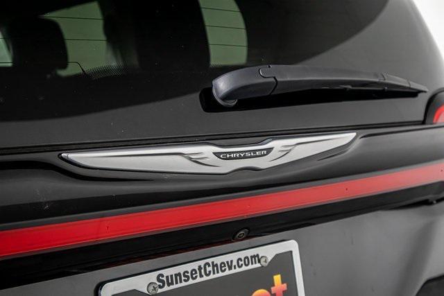 2022 chrysler pacifica touring l