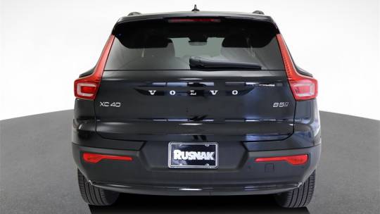 2024 Volvo XC40