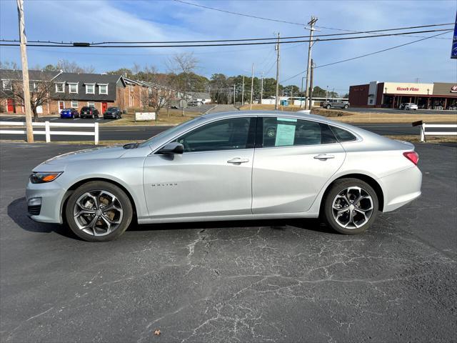 2022 chevrolet malibu 4dr sdn lt