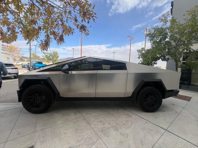 2024 tesla cybertruck all-wheel drive