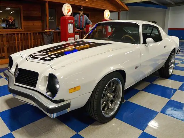 1974 chevrolet camaro z/28 Ă¢â‚¬â€œ antique white / black