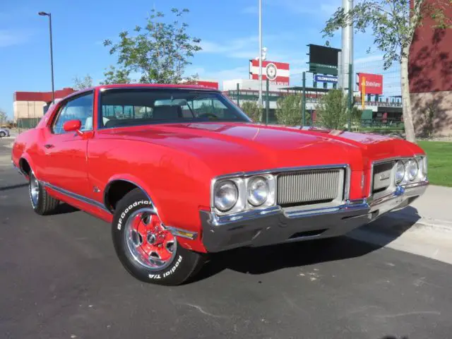 1970 oldsmobile cutlass supreme, 350ci, auto, cold a/c, cd player, edelbrock