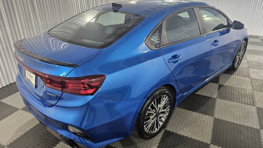 2022 kia forte gt-line