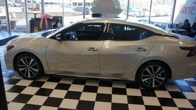 2021 nissan maxima sv