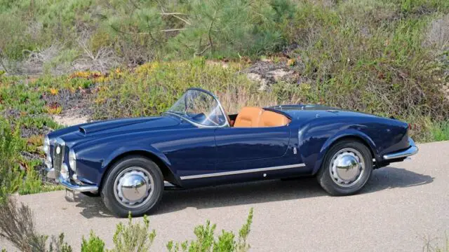 fresh nut & bolt restoration - 2.5l v6 w/ 4-speed manual trans - navy & tobacco