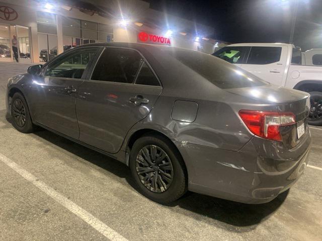 2014 toyota camry le