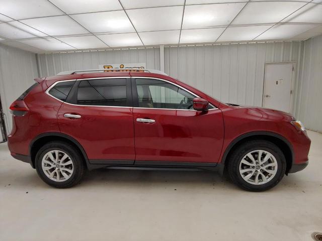 2020 nissan rogue sv