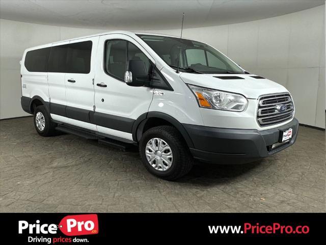 2017 ford transit-150 xlt
