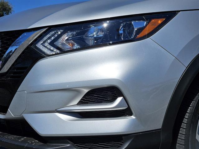 2022 nissan rogue sport sl