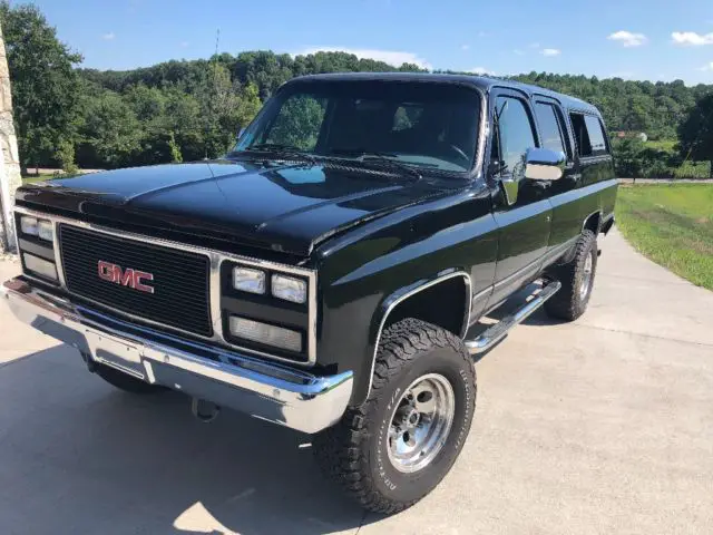1990 gmc suburban v2500 4x4. (chevrolet chevy blazer travelall)