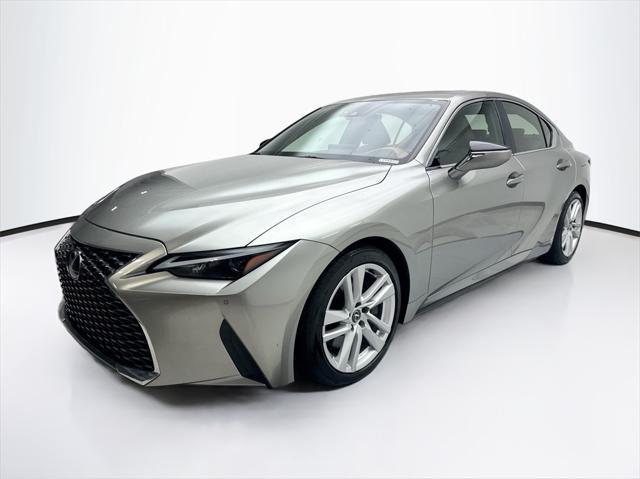 2023 lexus is 300 base
