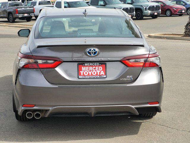 2022 toyota camry se