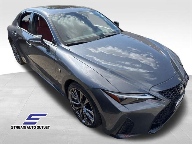 2022 lexus is 350 base