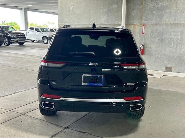 2024 jeep grand cherokee 4xe summit