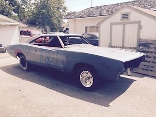 1968 dodge charger true r/t car, straight body, rust free, high output 440