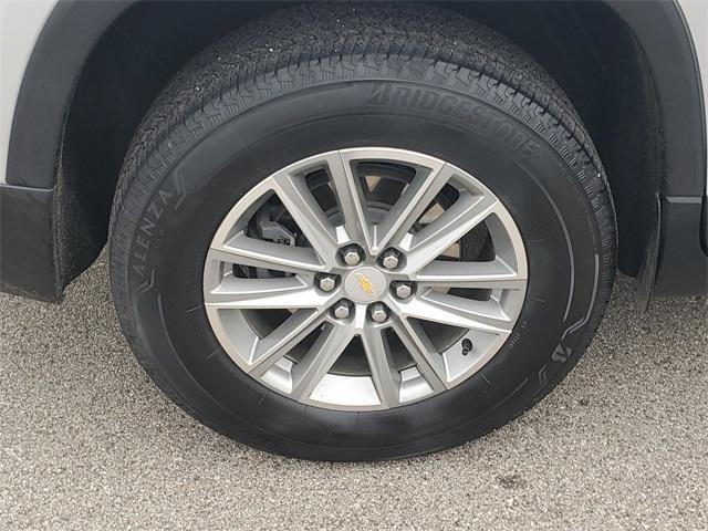 2022 chevrolet traverse lt leather