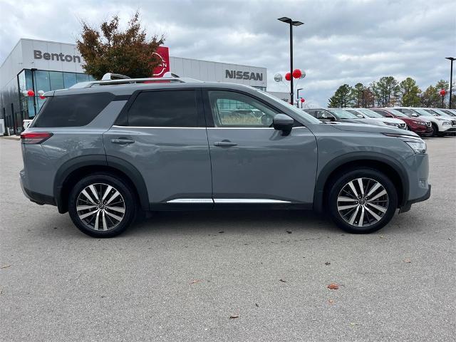 2022 nissan pathfinder platinum