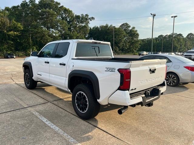 2024 toyota tacoma trd off road