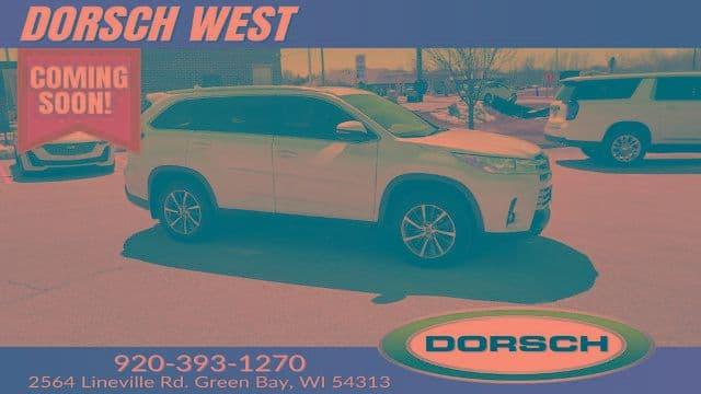 2019 toyota highlander xle in green bay, wisconsin
