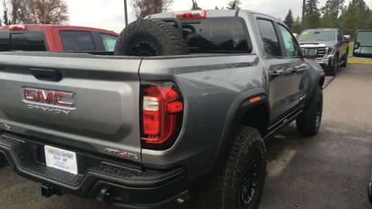 2024 GMC Canyon