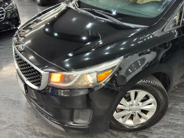 2017 kia sedona lx