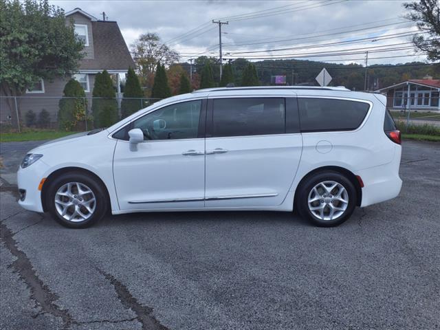 2018 chrysler pacifica touring-l