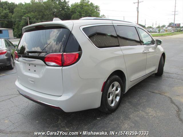 2017 chrysler pacifica touring-l