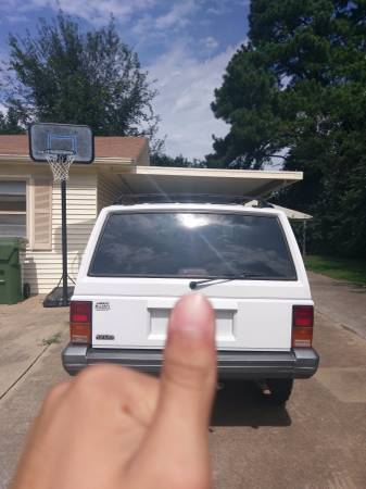 1994 jeep cherokee. very low, original miles