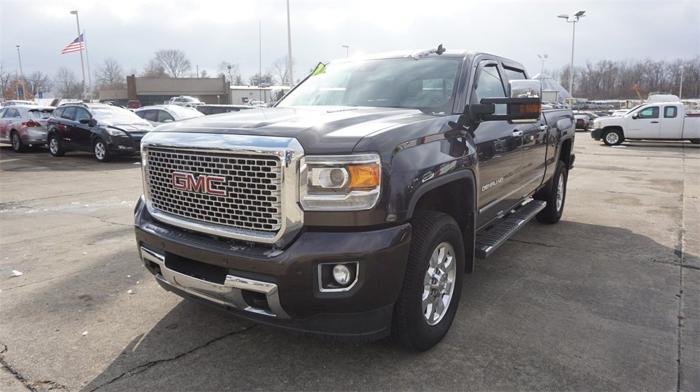 used 2015 gmc sierra 2500 4x4 crew cab denali cincinnati, oh 45238 for sale in cincinnati, ohio