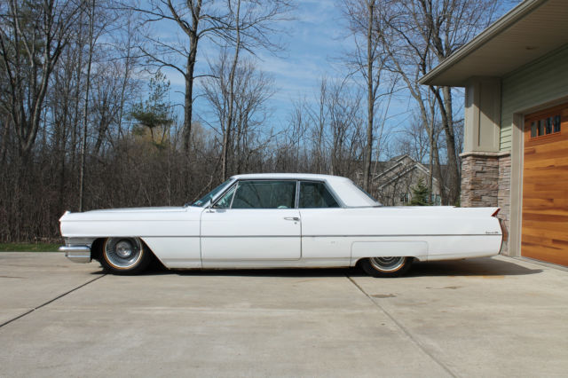 lowrider rat rod bagged slammed air ride hot rod caddy rffr