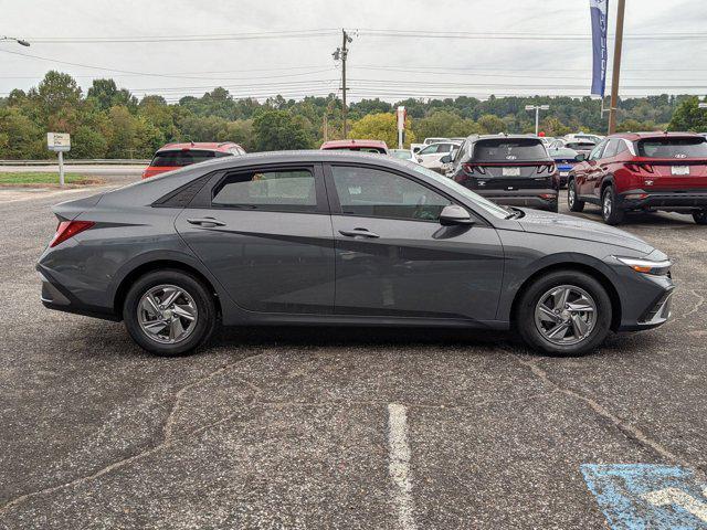 2024 hyundai elantra se