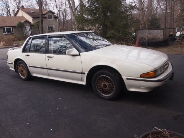 this classic bonneville sse has been garage kept and is sold by original owner