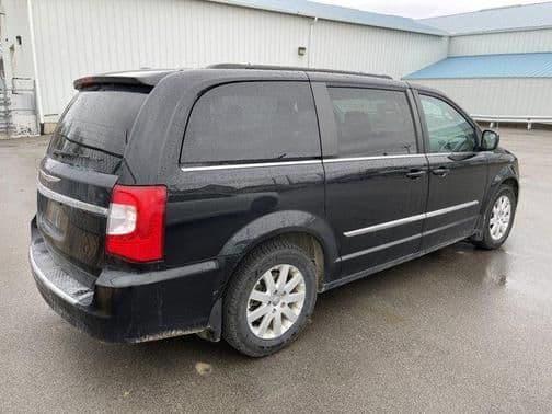 2015 chrysler town & country touring front-wheel drive lwb passenger van in fulton, iowa