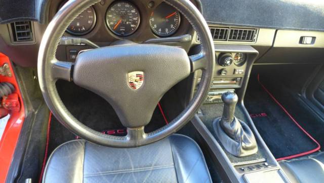 porsche 924s - only 25,000 miles excellent condition