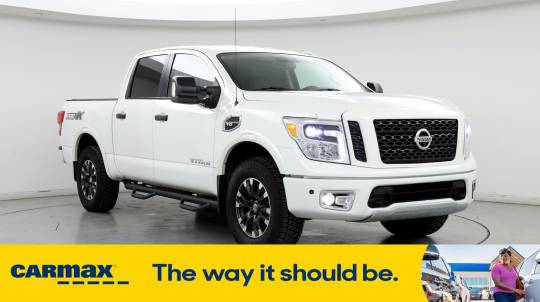 2017 Nissan Titan